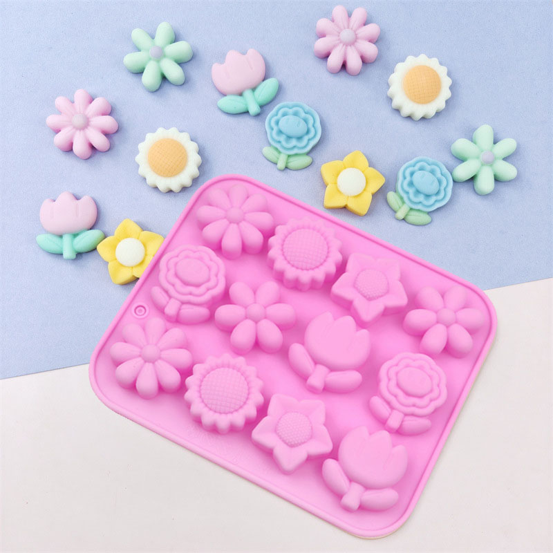 Bunny Cake Mold - Moule en Silicone Rose, feuilles de